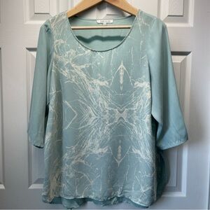 Rose & Olive Women’s 3/4 Sleeve Light Blue/ green White Marble Pattern Size 1x